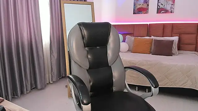 Chatroom XXX en direct de Catti_Brie