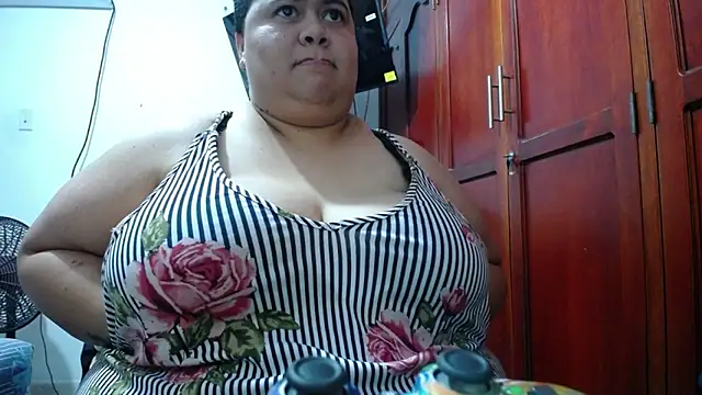 hotlesby4uxxx: απευθείας συνομιλία ΧΧΧ