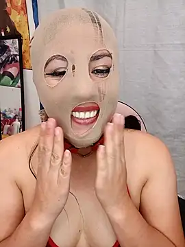 Chat XXX en directo de shinobu_kocho_11