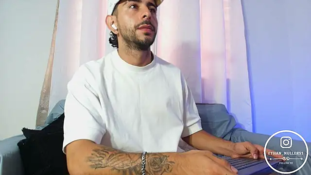 Ethan_mullers: онлайн-секс-чат