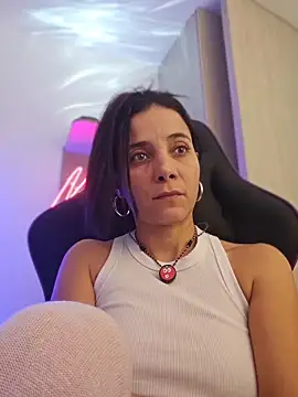 miaeyex's Live XXX Chat