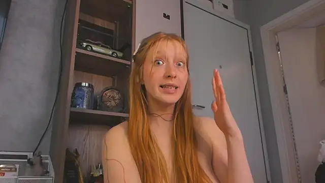 XXX chat uživo modela FoxieKiss