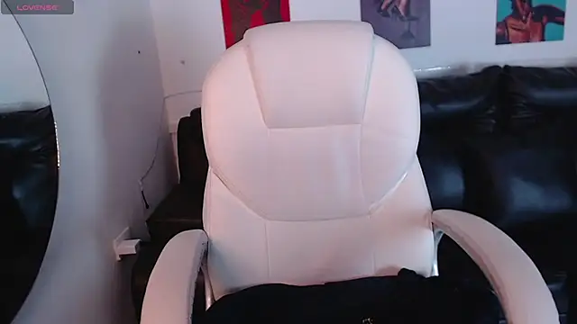 Онлайн чат XXX koraline_333