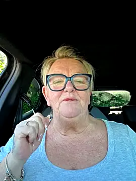 BridgetBlueEyes' Webcam Show