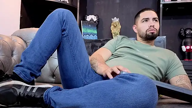 matteosantos Show in webcam