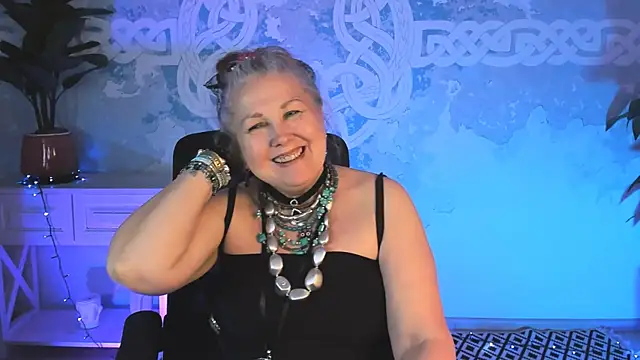 LilaMaharanin Live XXX chat