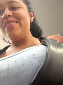 _Mia-Safety_Inspector Pertunjukan Webcam