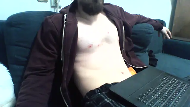 Show modela KaelNox na web-kameri