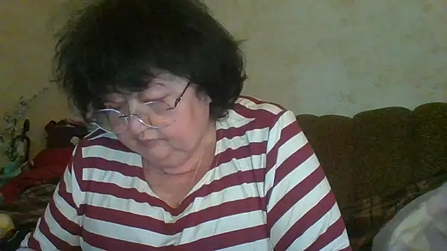 MilaSky5303's Webcam Show