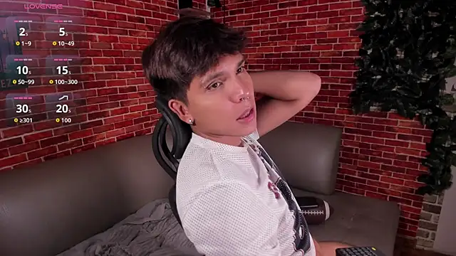 Show de Thiago_Kozak na webcam