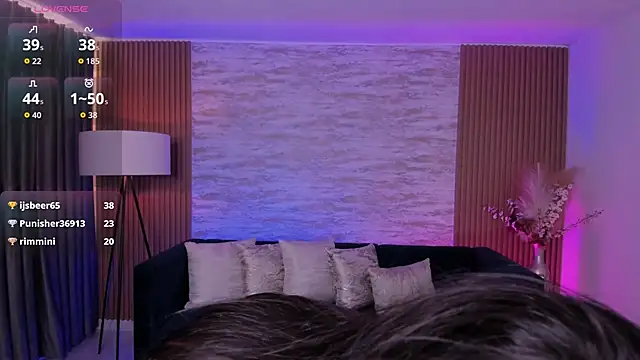 ANGIE-SMITH Chat XXX in diretta