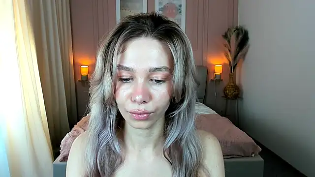 แชท XXX สดของ LuluAlis