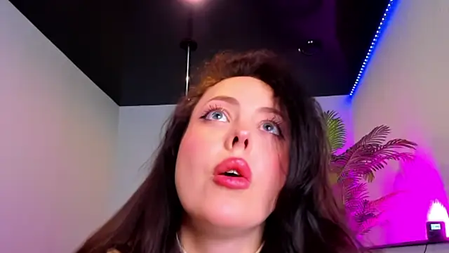 AlbaLimory's Live XXX Chat