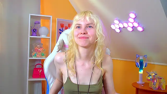 HannahHollis' Live XXX Chat