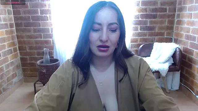 rashellroses22 Adlı Modelin Canlı XXX Sohbeti