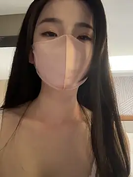 gougou13's Webcam Show