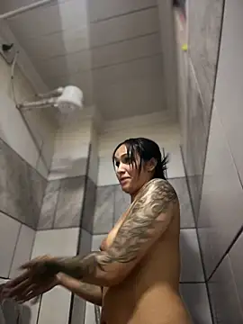 Isabella-Teen's Live XXX Chat