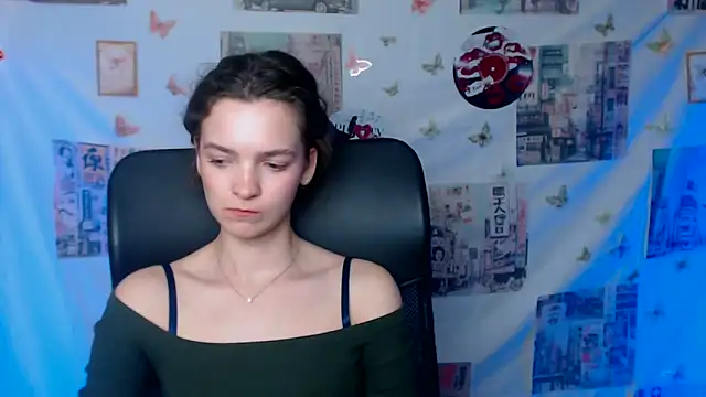 _SusieSu_ Adlı Modelin Canlı XXX Sohbeti