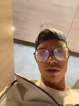 โชว์เว็บแคมของ Andres_boy252