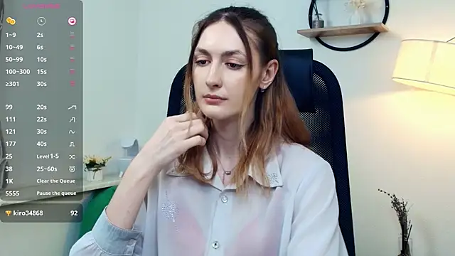 LoraLanett's Live XXX Chat