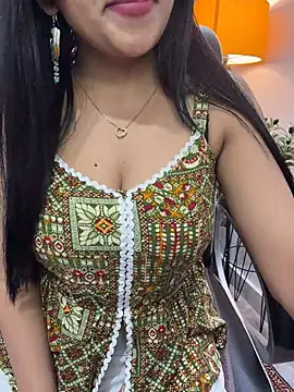 escape_with_me Show in webcam