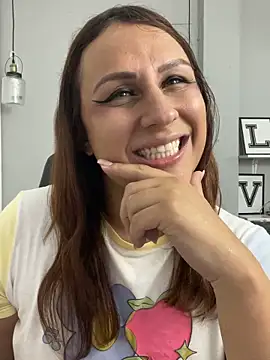 Analia_01's Webcam Show