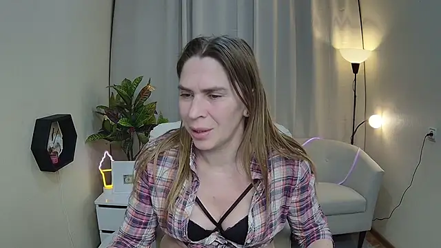 TessaDaybreak's Live XXX Chat