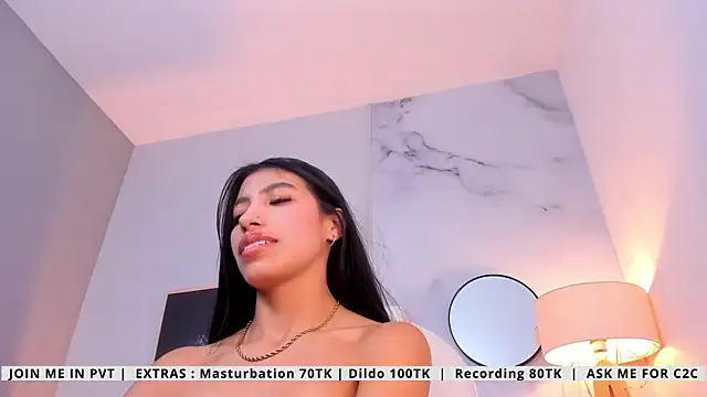 Tiffany_Low Adlı Modelin Canlı XXX Sohbeti