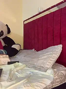 XXX chat uživo modela Thyana_LS