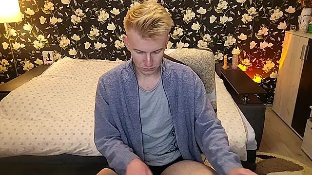 Show modela Vuitton na web-kameri