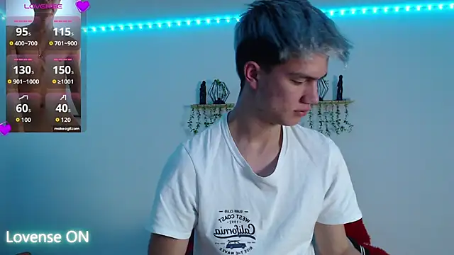 XXX chat uživo modela nicktorn