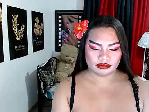 TSbrianaHugeCock webcam show