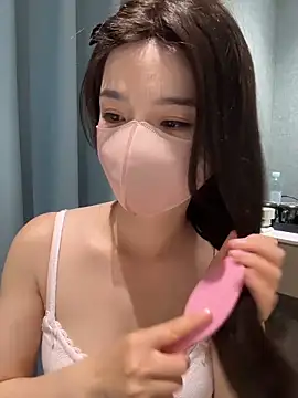 gougou13's Live XXX Chat