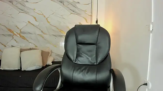 pretty_ariiel's Webcam Show