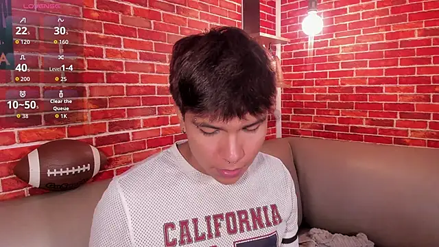 Thiago_Kozak Chat XXX live