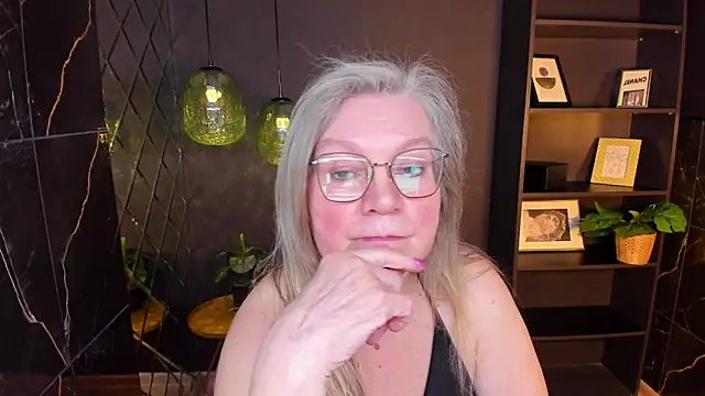 NataliMellow's Webcam Show