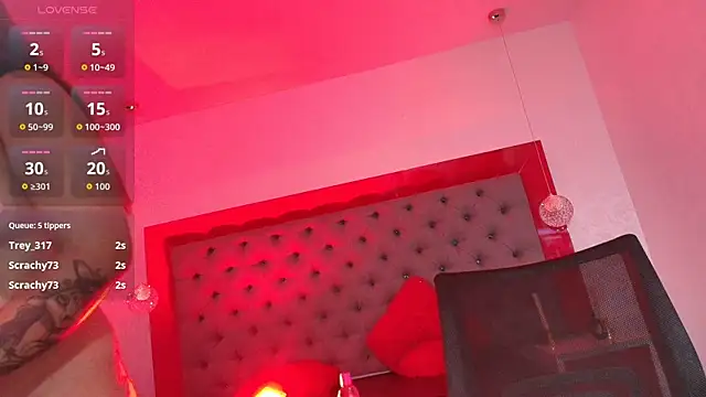 MirandaSould 现场XXX聊天