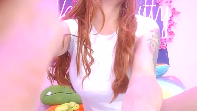 JakelineKitty: онлайн-секс-чат