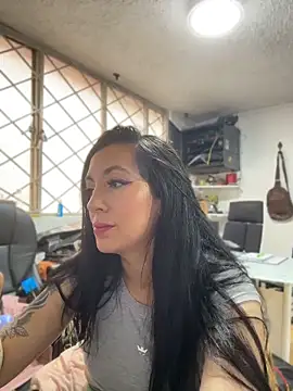 Chat XXX Live SALOME_KORLAND