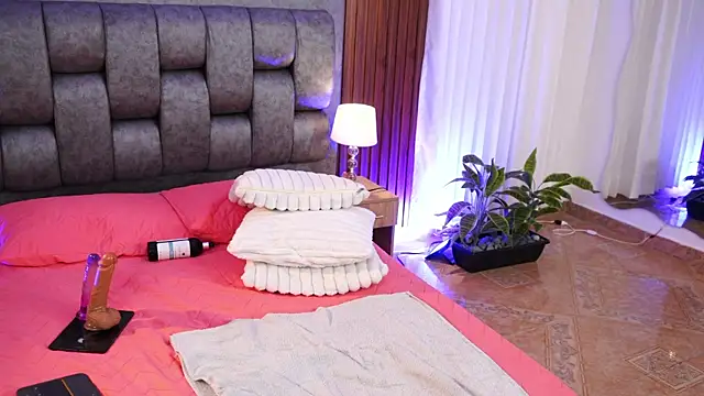 Chat +18 de Chloe_Harriss ao vivo