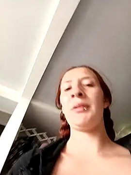 Chat XXX en directo de Samyra_Biker12