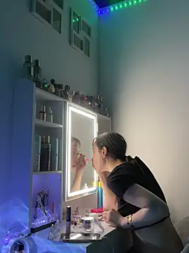 Just-Lilly 现场XXX聊天