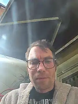 Schnubby1 在線直播表演