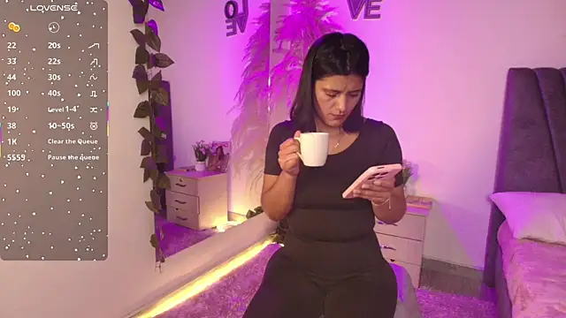 Chatroom XXX en direct de miaoconell