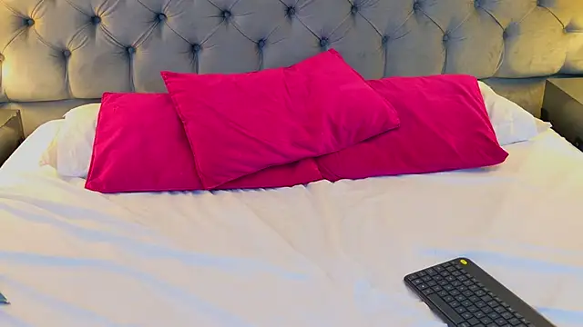 SamantaG live XXX chat