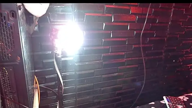 Charlotte_Stone18's Live XXX Chat