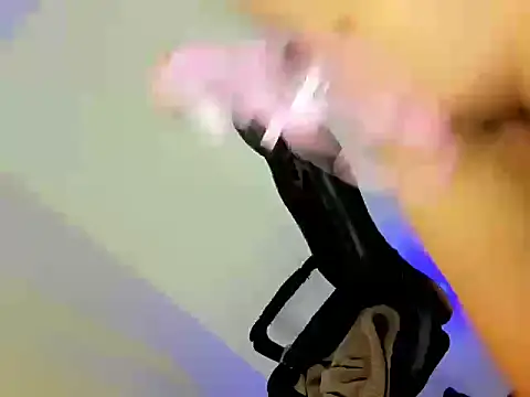 ELODIE_COOPER 在線直播表演