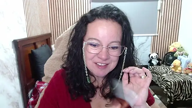 แชท XXX สดของ Sonialorens_