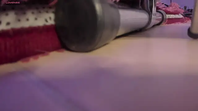 แชท XXX สดของ rouse_lili