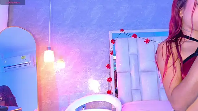 Bella-Sanders: онлайн-секс-чат